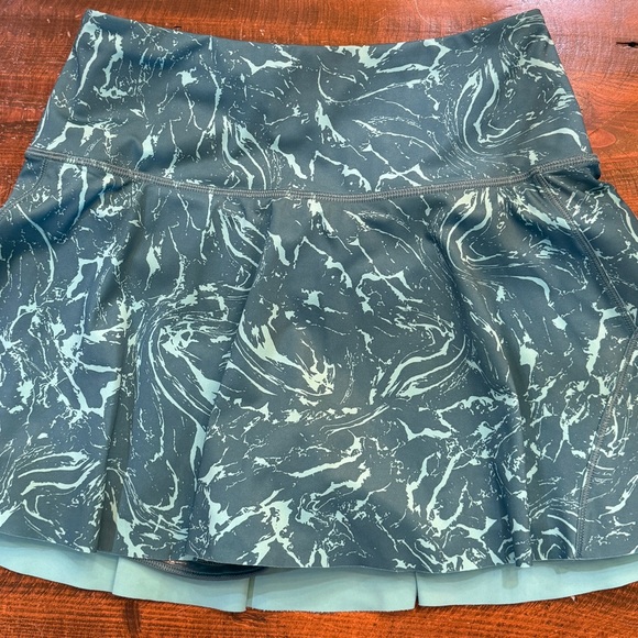 Athleta Dresses & Skirts - Athleta Teal and Light Blue Marble Skort